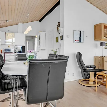 Holiday home Cozy In With House Sea View